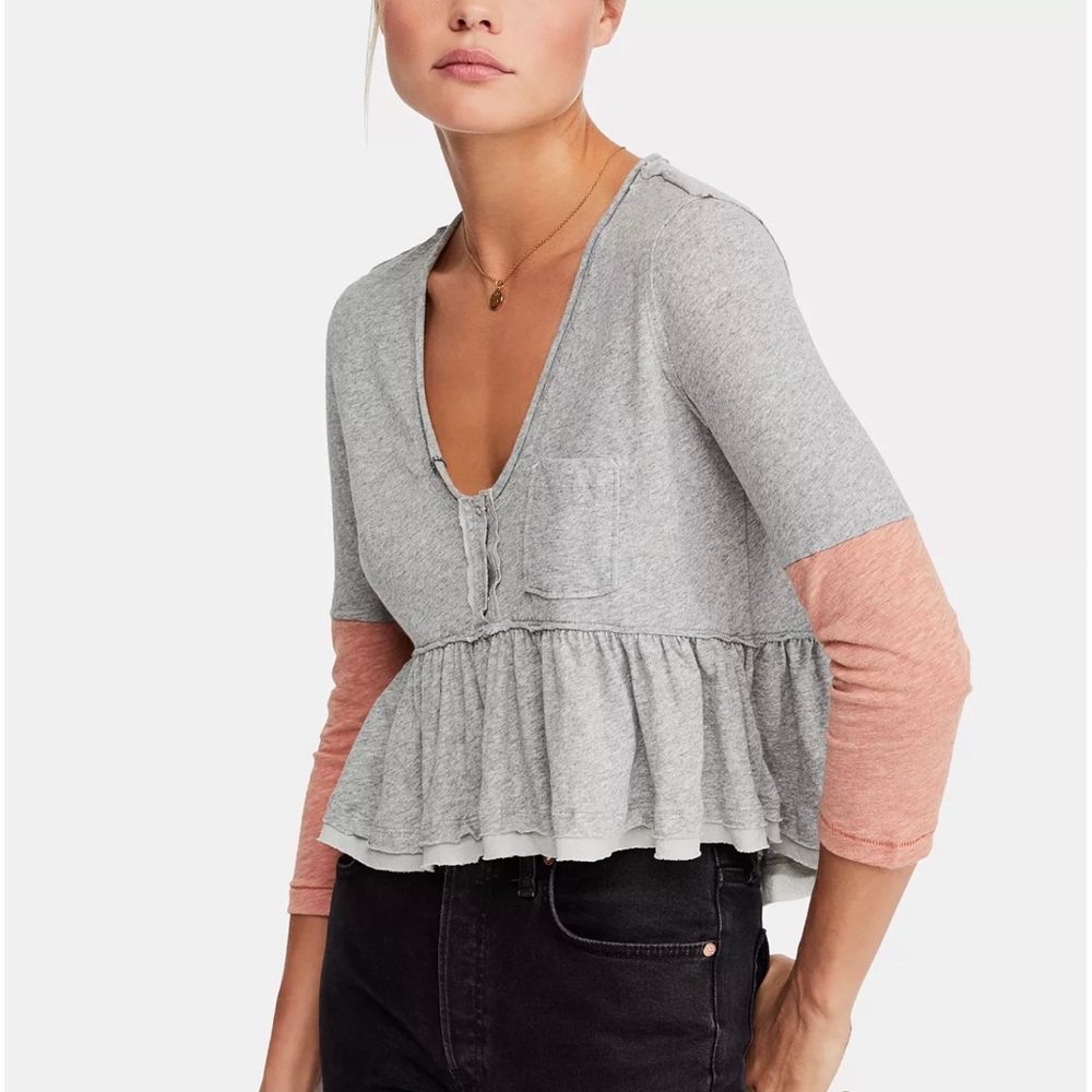 We The Free Womens Cotton Crop Top V-Neck Peplum in Gray/Peach, Size XS